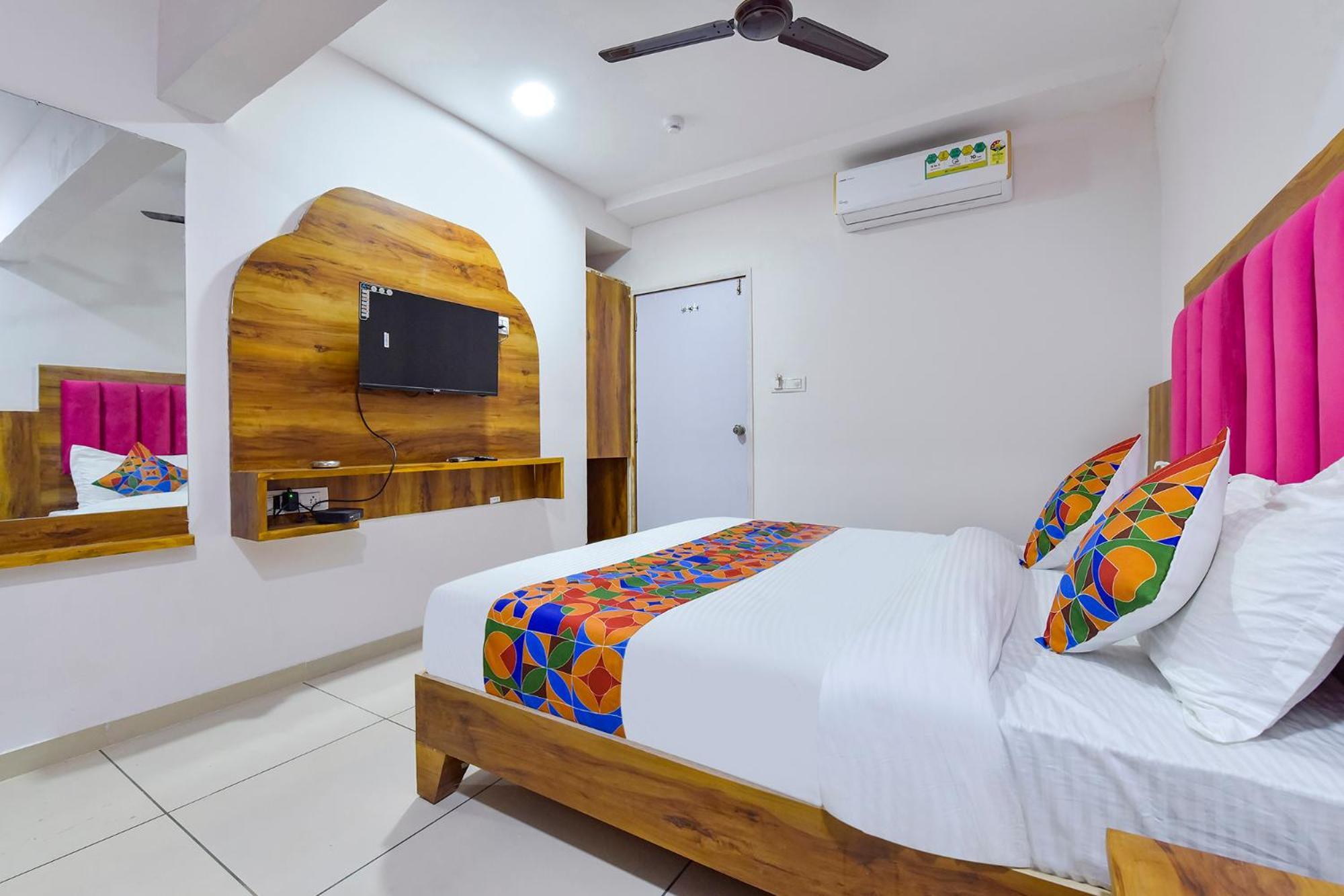 Fabhotel Star Ахмедабад Экстерьер фото